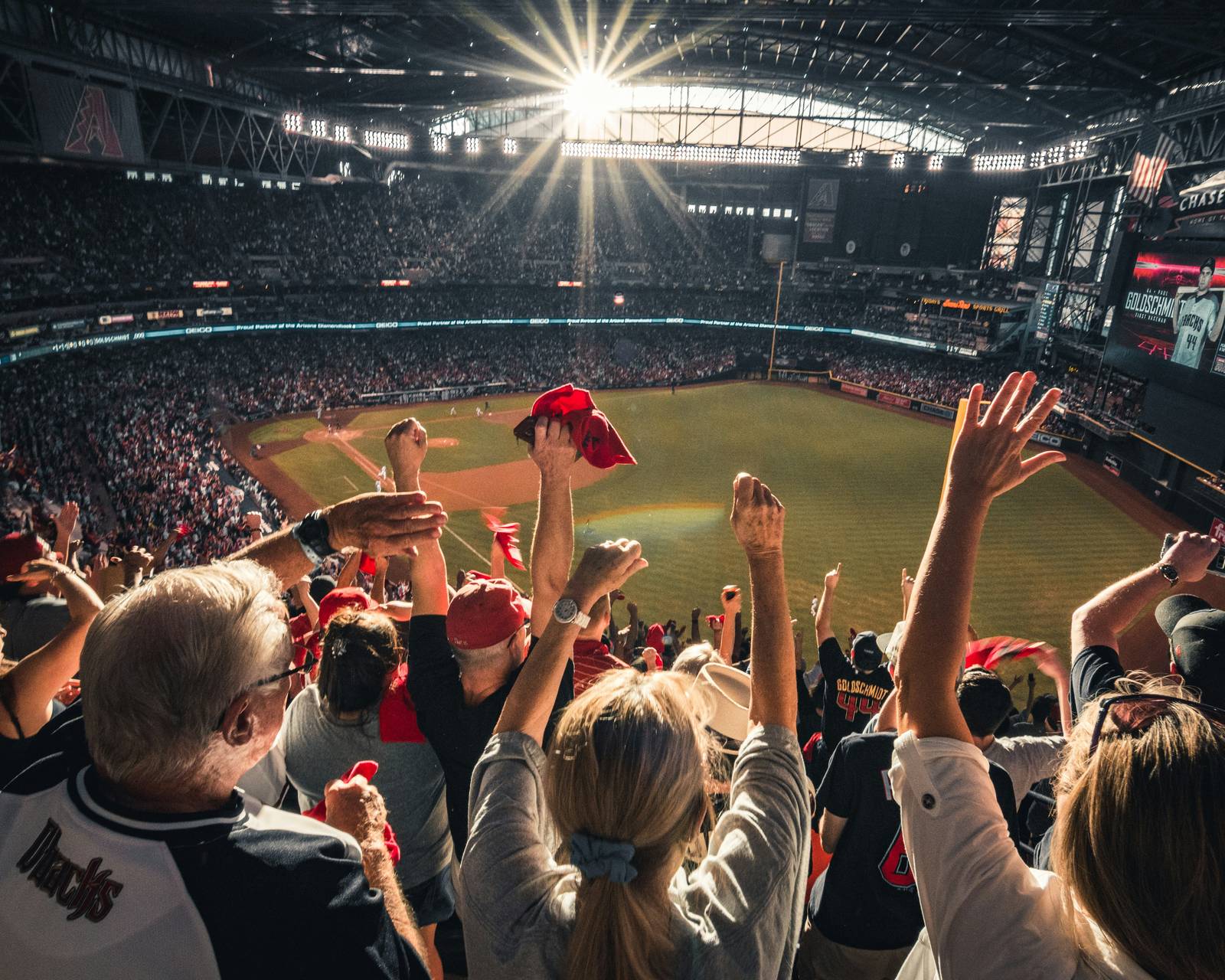 雅虎体育 · 现场 · 灯光氛围